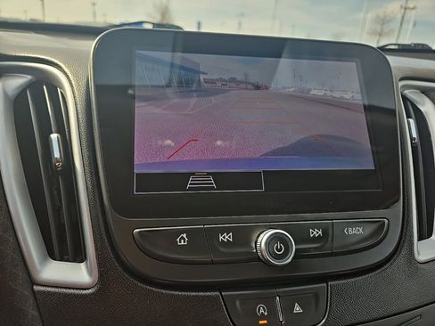 Used 2024 Chevrolet Malibu LT image 23