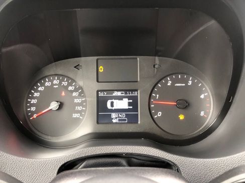 Used 2019 Freightliner Sprinter 2500 w/ Driver Convenience Package RWD image 13