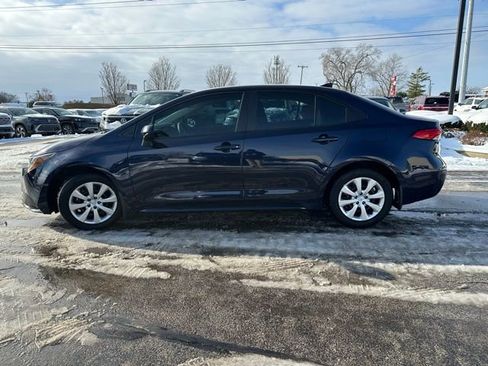 Used 2024 Toyota Corolla LE image 4