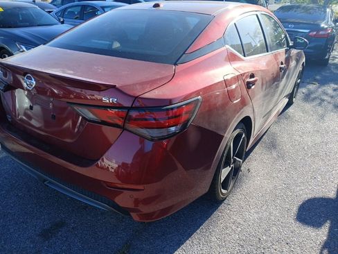Used 2021 Nissan Sentra SR w/ Electronics Package FWD image 5