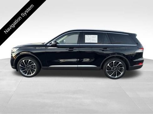 Certified 2023 Lincoln Aviator Reserve w/ Equipment Group 201A image 3