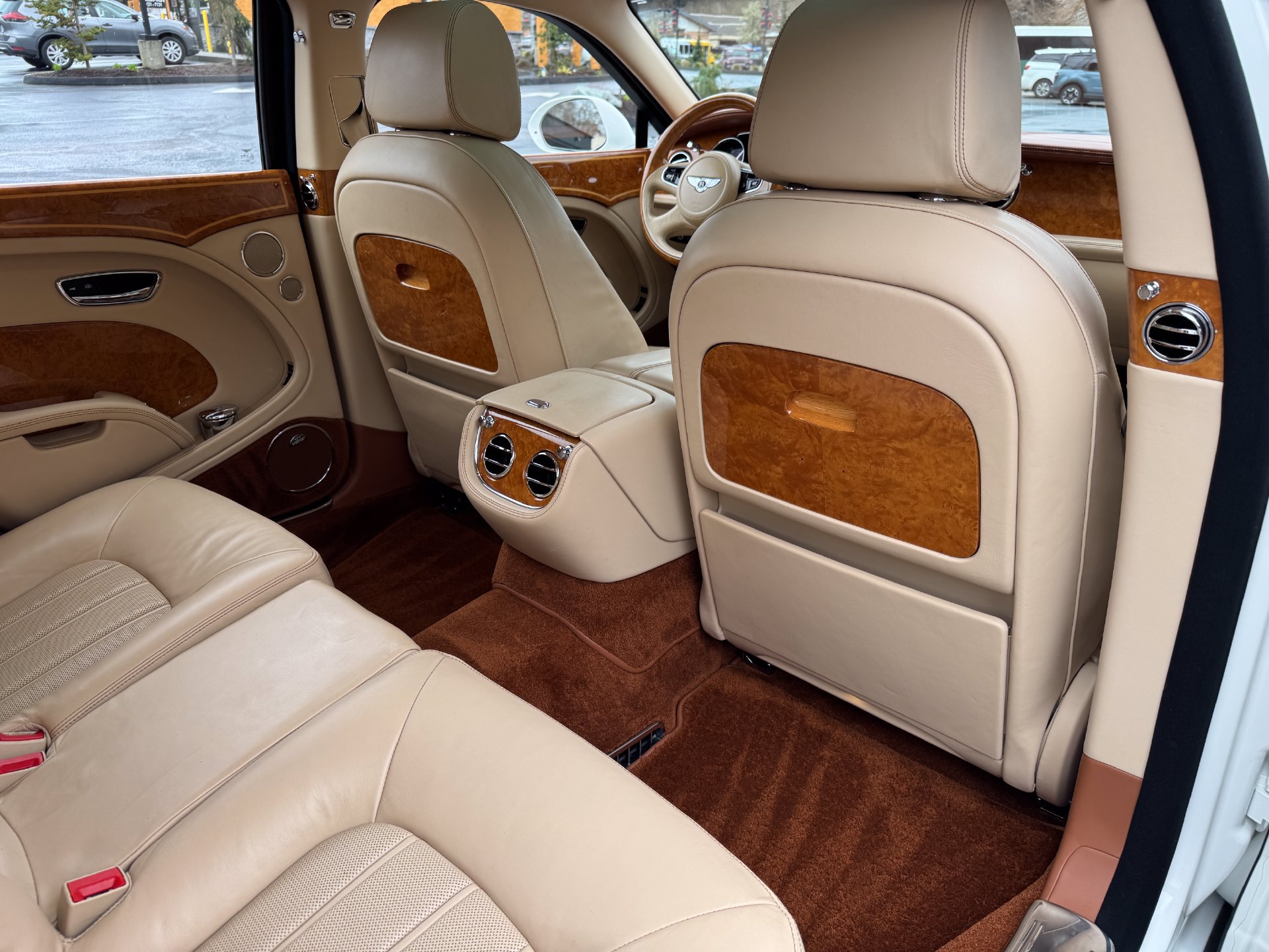 Used 2013 Bentley Mulsanne RWD image 36