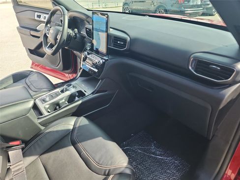 Used 2023 Ford Explorer ST w/ Equipment Group 401A image 24