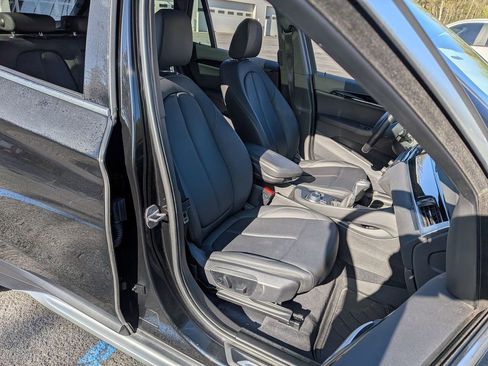 Used 2019 BMW X1 xDrive28i w/ Convenience Package AWD/4WD image 24
