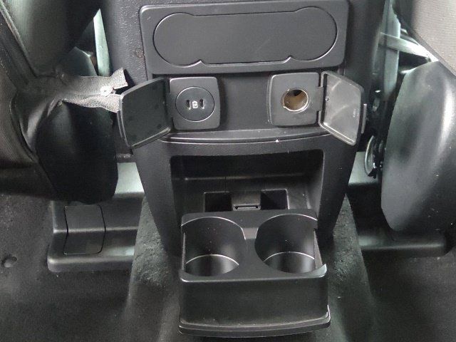 Used 2023 Ford Explorer XLT AWD/4WD image 19