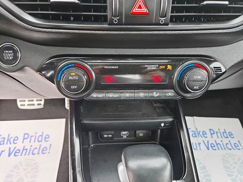 Used 2023 Kia Forte GT-Line w/ GT-Line Premium Package image 24