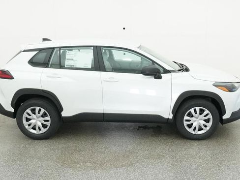 New 2026 Toyota Corolla Cross L image 47