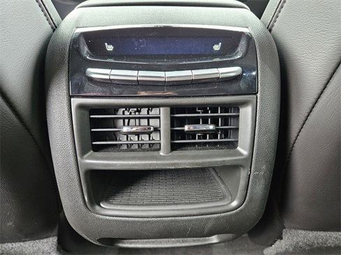 Certified 2025 Cadillac XT5 Premium Luxury image 10