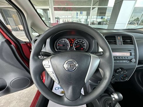 Used 2018 Nissan Versa Note S FWD image 12