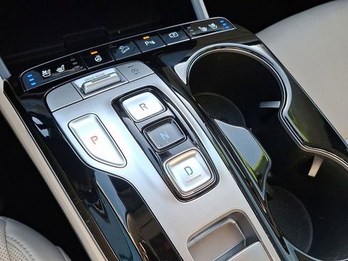 Used 2023 Hyundai Tucson Limited image 17