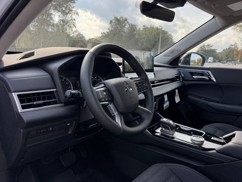 New 2026 Mitsubishi Outlander Trail Edition image 29