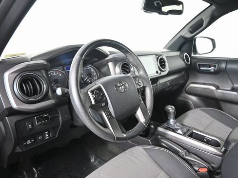 Used 2023 Toyota Tacoma TRD Off-Road image 22