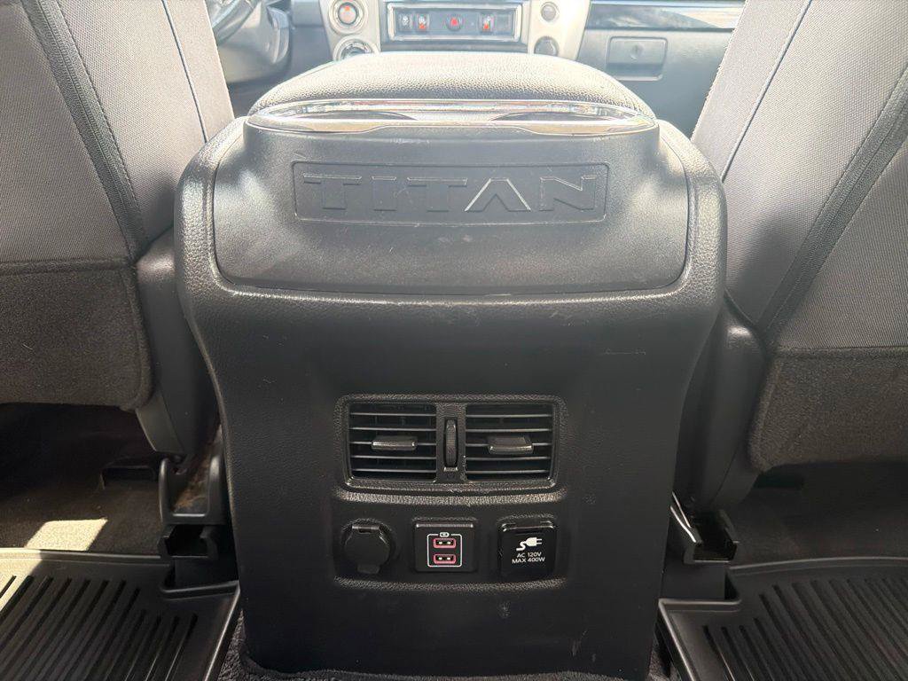 Used 2021 Nissan Titan SV w/ SV Convenience Package AWD/4WD image 19