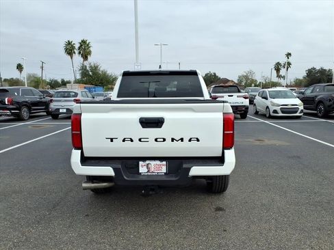 Used 2025 Toyota Tacoma SR5 image 4