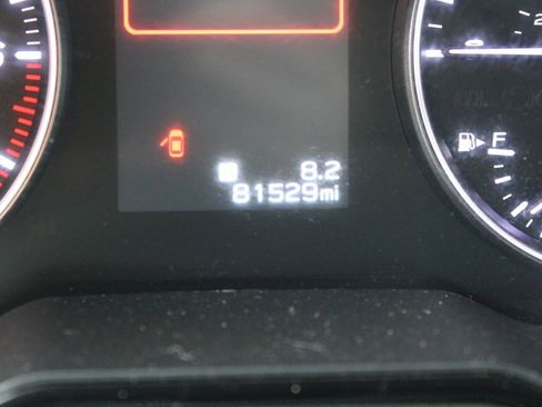 Used 2022 Subaru Outback Premium image 9