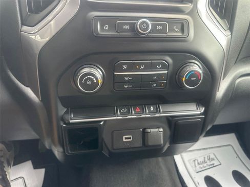 Used 2019 Chevrolet Silverado 1500 Custom w/ Custom Value Package AWD/4WD image 27