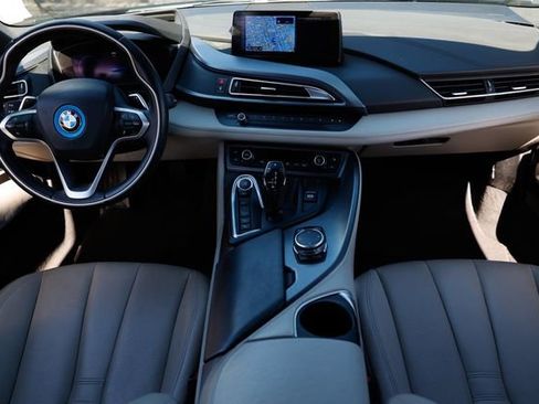 Used 2015 BMW i8 Pure Impulse World image 25
