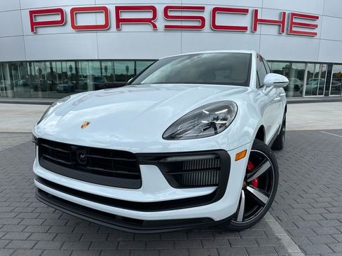 Used 2026 Porsche Macan S AWD/4WD image 1