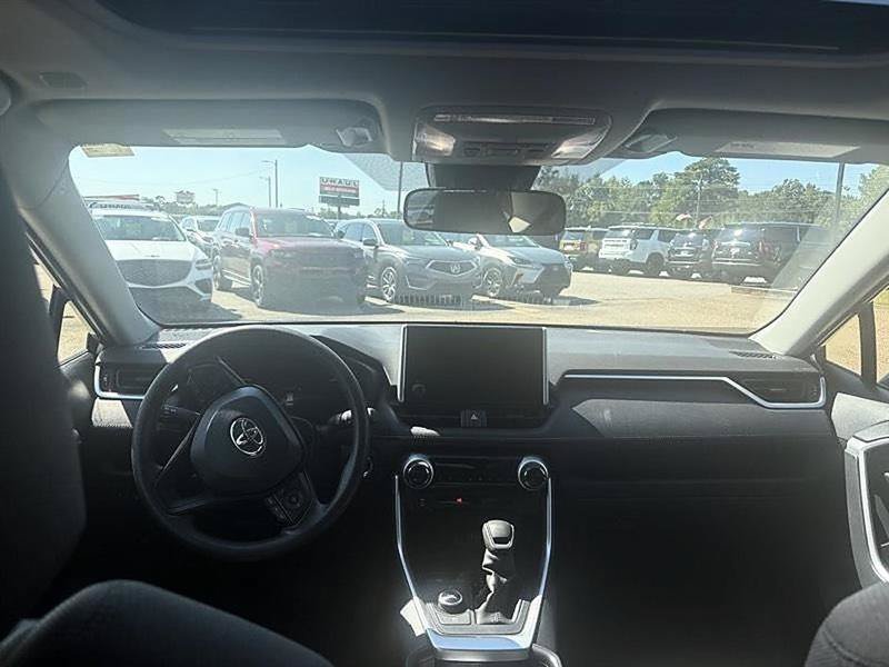 Used 2025 Toyota RAV4 XLE w/ Convenience Package AWD/4WD image 23