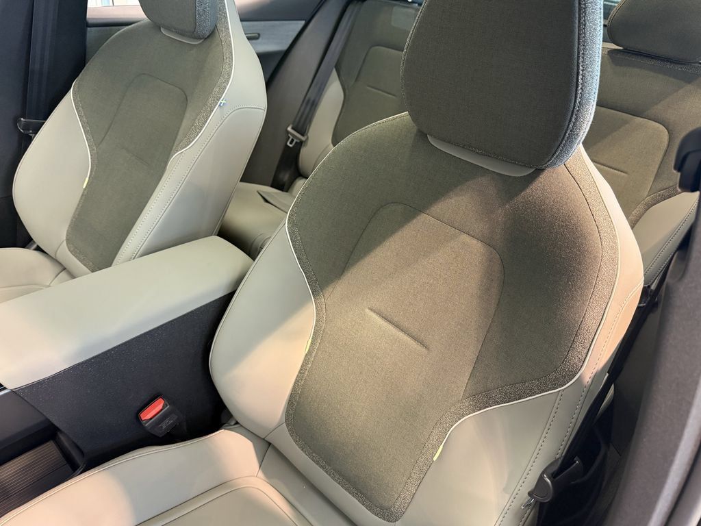 New 2026 Volvo EX30 Cross Country Ultra w/ Protection Package Premier AWD/4WD image 21
