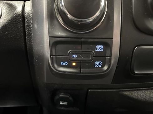 Used 2022 RAM 1500 Classic SLT image 21