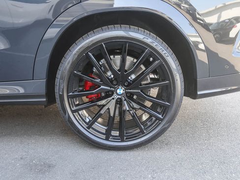 New 2026 BMW X6 M60i w/ Executive Package image 8