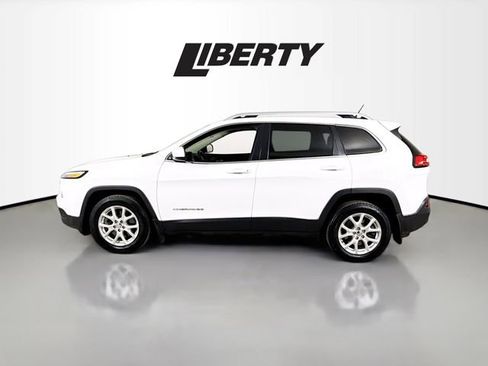 Used 2015 Jeep Cherokee Latitude w/ Cold Weather Group image 4