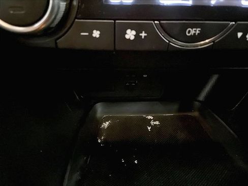 Used 2018 MAZDA MAZDA3 Touring FWD image 31