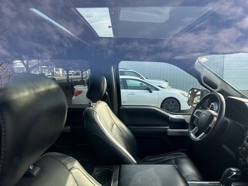 Used 2016 Ford F150 Lariat w/ Equipment Group 502A Luxury image 10