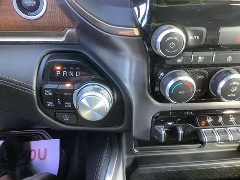 Used 2022 RAM 1500 Limited w/ Bed Utility Group image 19