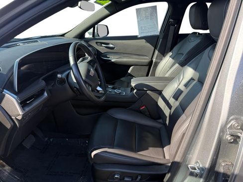 Certified 2025 Cadillac XT4 Premium Luxury image 10