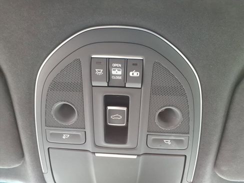 Used 2019 Genesis G80 3.3T Sport image 20