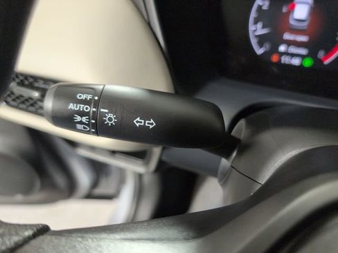 Certified 2023 Honda HR-V LX image 17