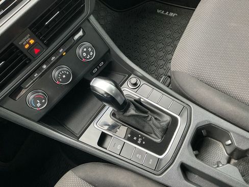 Used 2021 Volkswagen Jetta S image 28