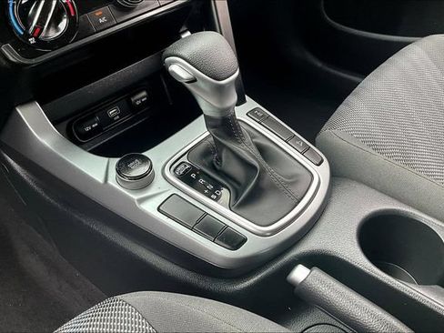Certified 2024 Kia Seltos LX AWD/4WD image 18