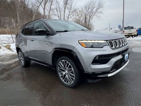 Used 2023 Jeep Compass Limited w/ Elite Group image 2