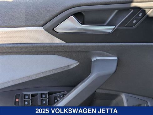 New 2025 Volkswagen Jetta SE image 11
