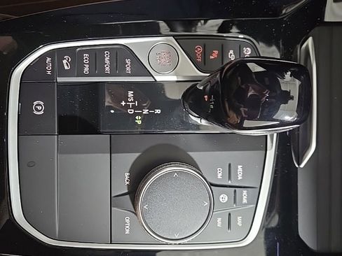 Used 2023 BMW X4 xDrive30i w/ Premium Package image 5