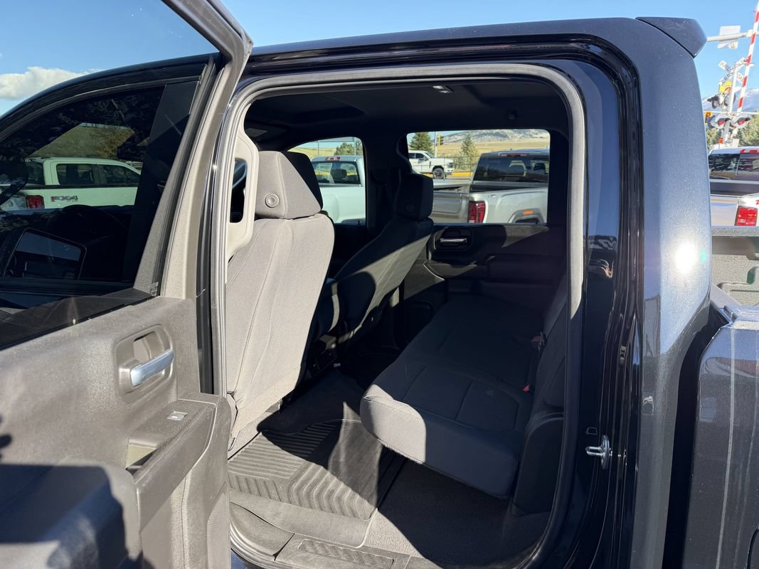 Used 2020 Chevrolet Silverado 2500 Custom w/ Custom Convenience Package AWD/4WD image 7