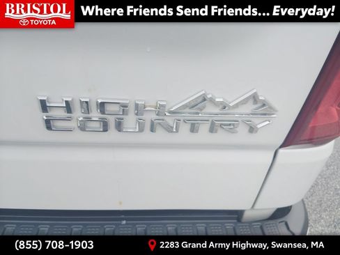 Used 2024 Chevrolet Silverado 1500 High Country w/ Technology Package AWD/4WD image 33