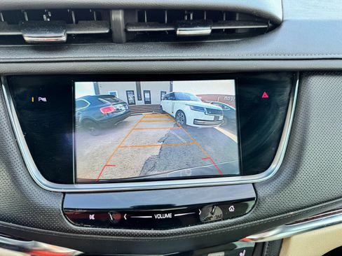Used 2017 Cadillac XT5 Luxury w/ Driver Awareness Package AWD/4WD image 30