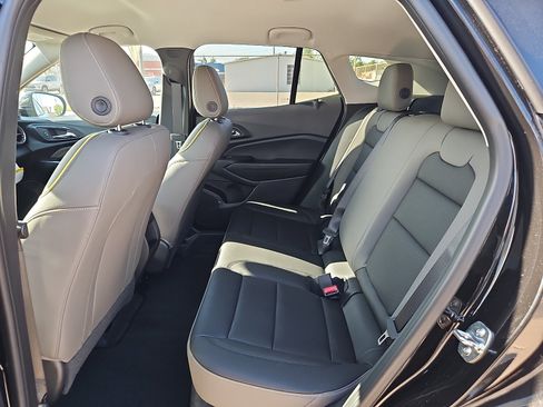 New 2026 Chevrolet Trax ACTIV w/ Driver Confidence Package FWD image 11