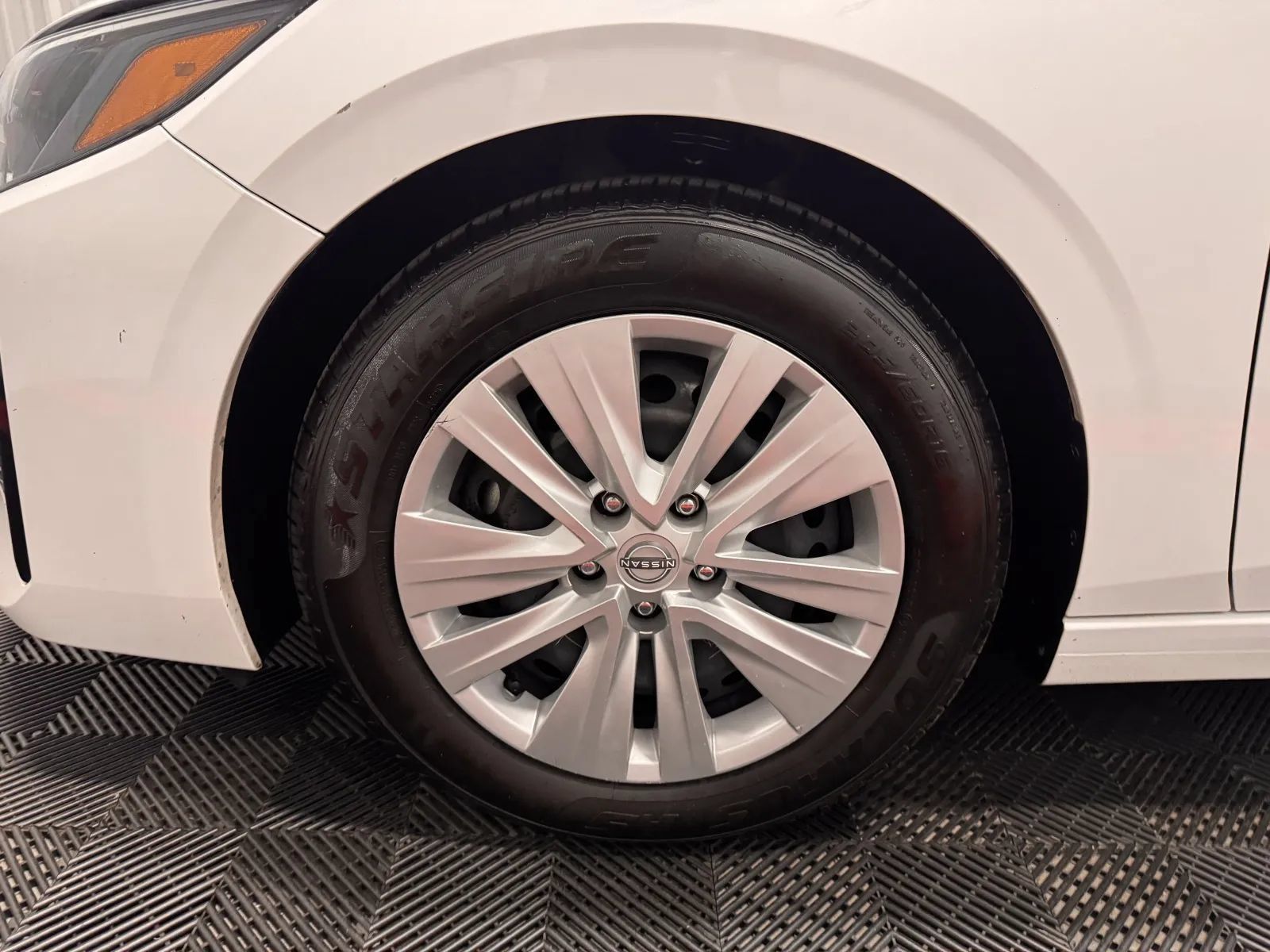 Used 2024 Nissan Sentra S FWD image 10