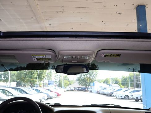 Used 2000 Toyota Land Cruiser image 16