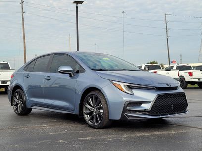 Used 2026 Toyota Corolla SE w/ SE Package