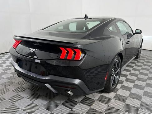 Used 2025 Ford Mustang Premium image 6