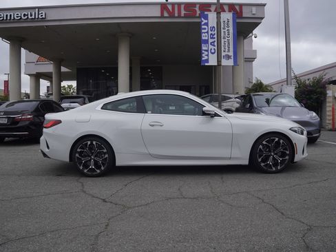Used 2025 BMW 430i Coupe w/ Premium Package RWD image 3