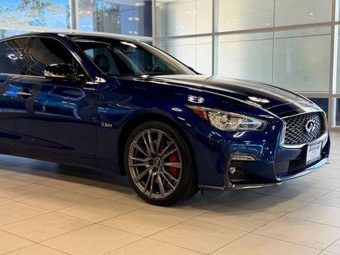 Used 2019 INFINITI Q50 Red Sport 400 w/ Sensory Package AWD/4WD image 5