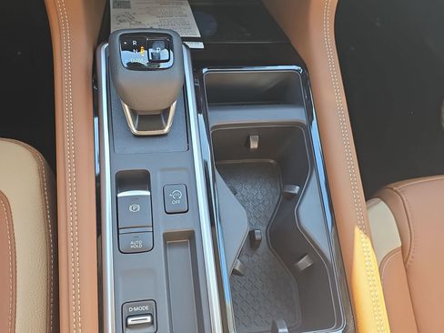 New 2026 Nissan Pathfinder Platinum w/ Cargo Package FWD image 25