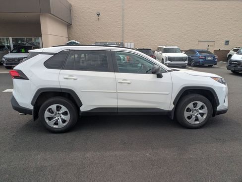 Used 2019 Toyota RAV4 LE w/ All Weather Liner Package AWD/4WD image 4